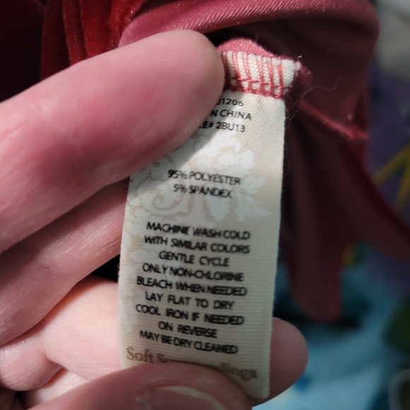 Soft Sorroundings Red Velvet Long Sleeved Shirt XL - Picture 6 of 7